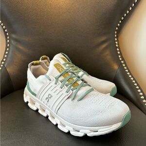 On Cloudswift Size 11